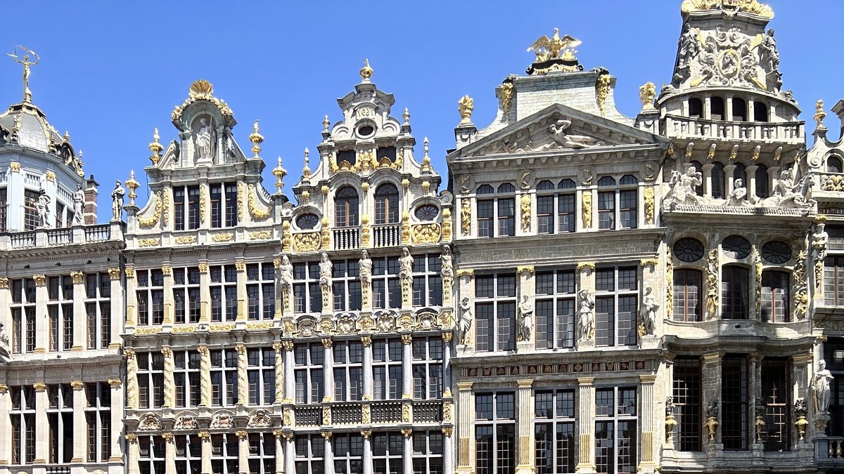 Bélgica com crianças em 2026: Bruxelas, Grand-Place, chocolate e a Europa em tamanho família